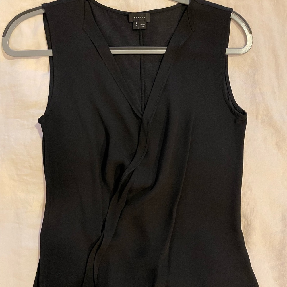 Black theory top